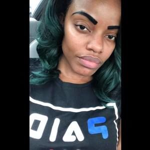 Meet your Posher, Clariese